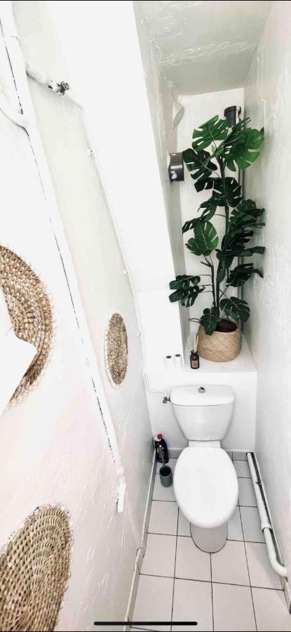 Appartamento Cosy Studio Saint-Lazare Parigi Esterno foto